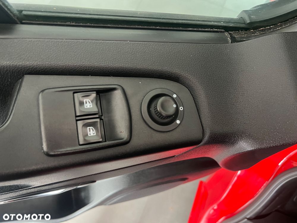 Renault Trafic - 18