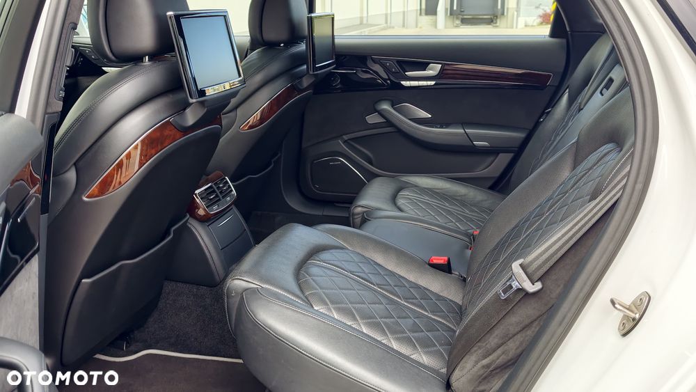 Audi A8 4.0 TFSI Quattro tiptronic - 33