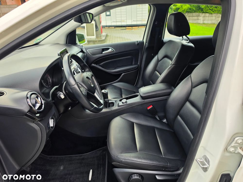 Mercedes-Benz Klasa B 200 BlueEFFICIENCY Edition 1 - 8