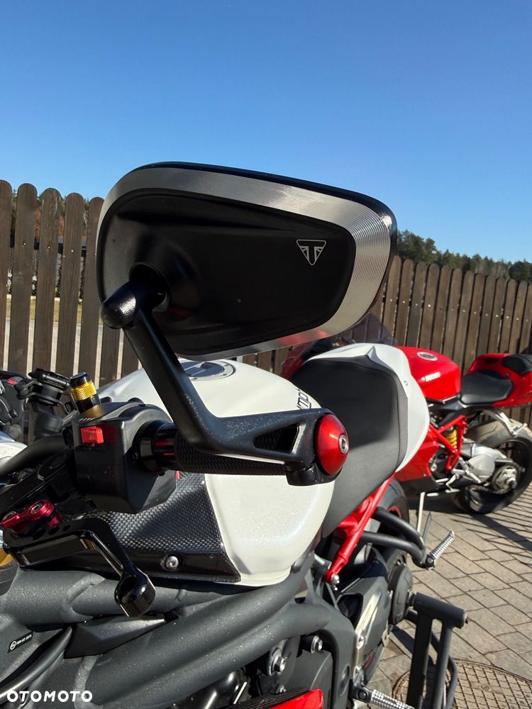 Triumph Speed Triple - 18
