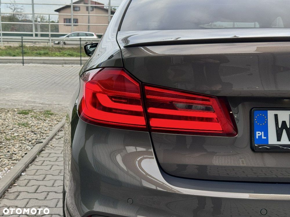 BMW M5 Standard - 11