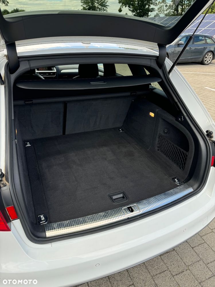 Audi A4 Avant 2.0 TDI DPF clean diesel quattro S line Sportpaket - 13