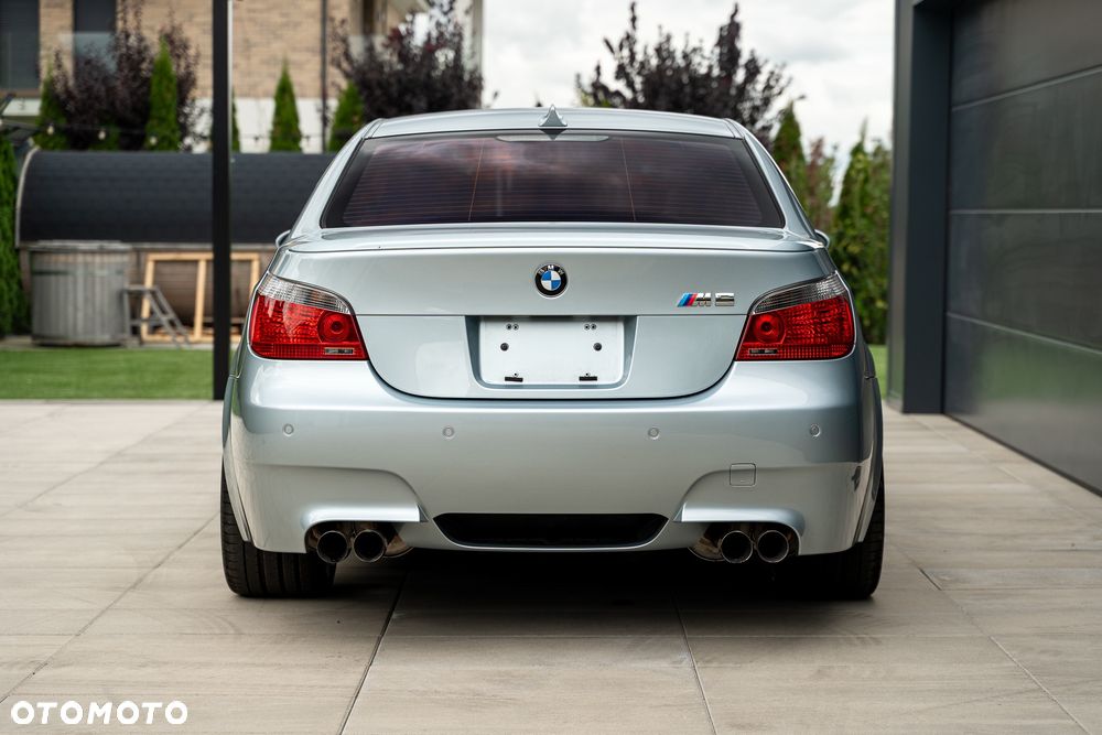 BMW M5 - 24