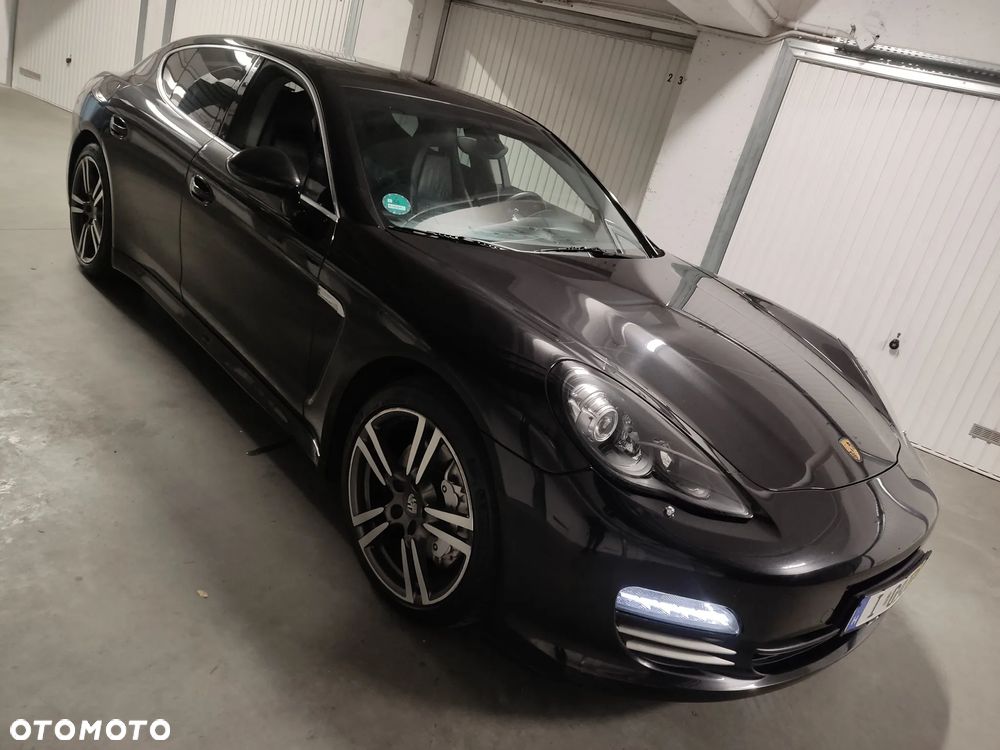 Porsche Panamera 4S PDK - 29