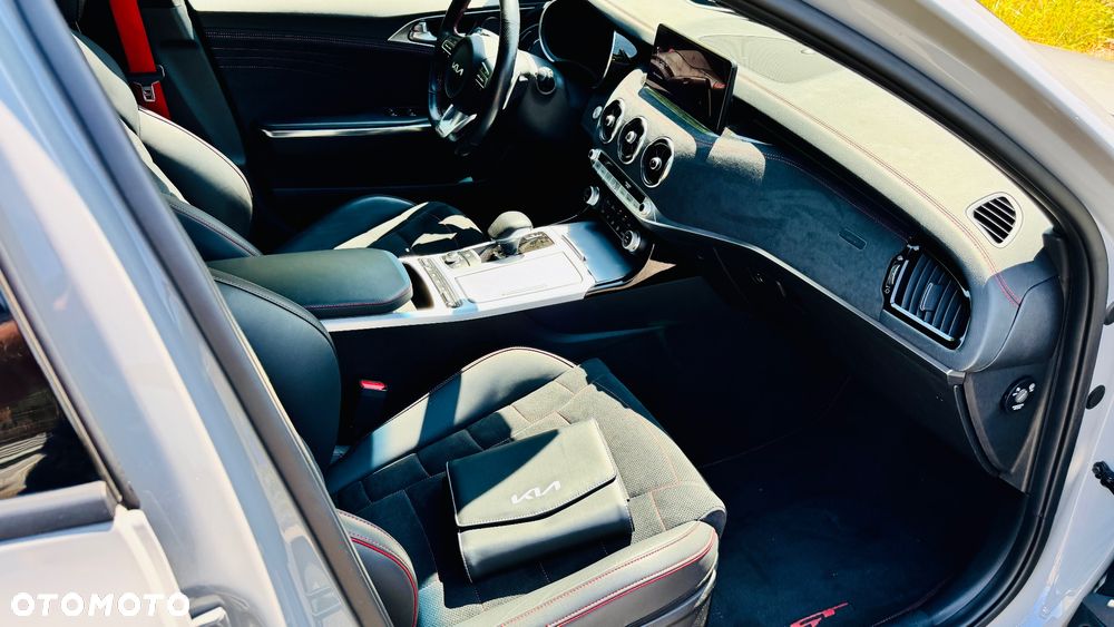 Kia Stinger 3.3 T-GDI V6 GT Prestige Line AWD - 15