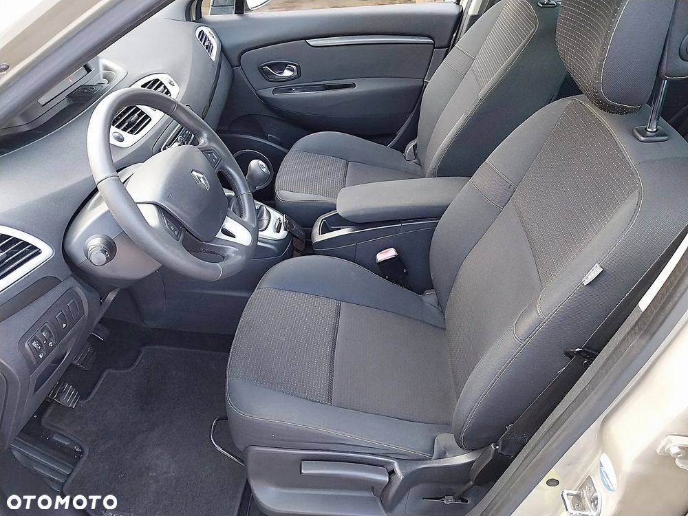 Renault Scenic 1.6 16V Confort Privilege - 5