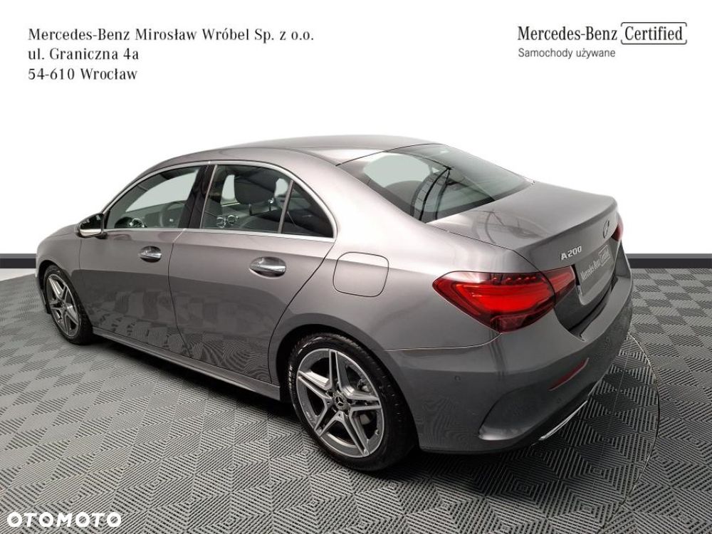 Mercedes-Benz Klasa A 200 AMG Line 7G-DCT - 3