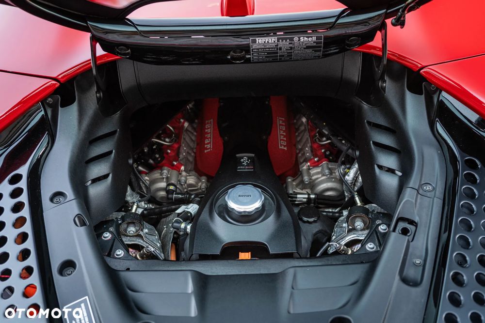 Ferrari SF90 Spider - 16