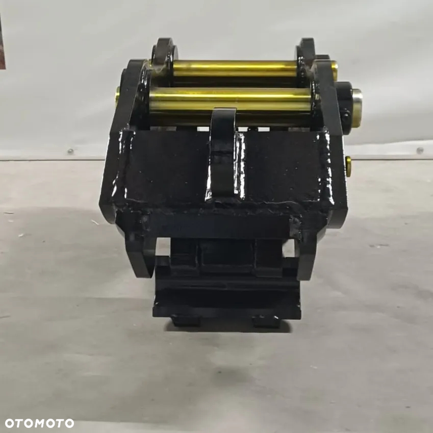 Szybkozłącze mechaniczne BK Hammer maszyny 10-17t JCB JS130 JS145 - 5