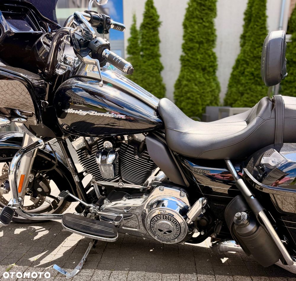 Harley-Davidson Touring Road Glide - 5