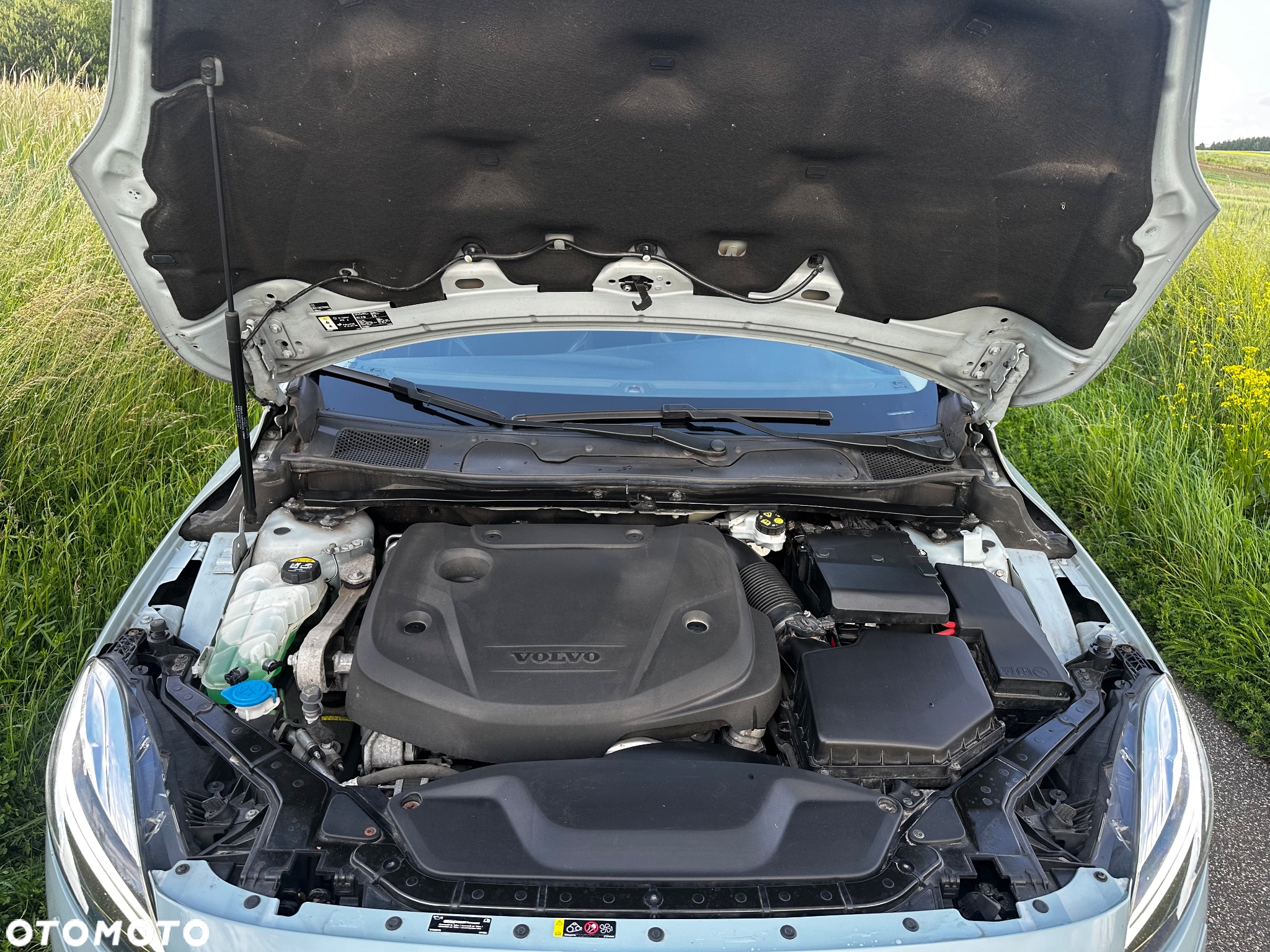 Volvo V40 D2 Drive-E Momentum - 9