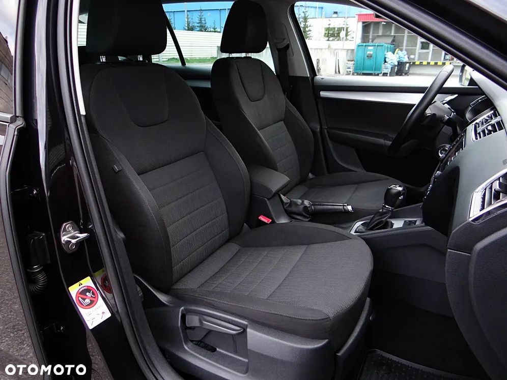 Skoda Octavia 1.8 TSI 4x4 DSG Style - 35