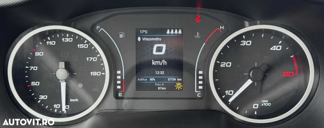 Iveco DAILY PLATFORMA 6+1 LOCURI - 24