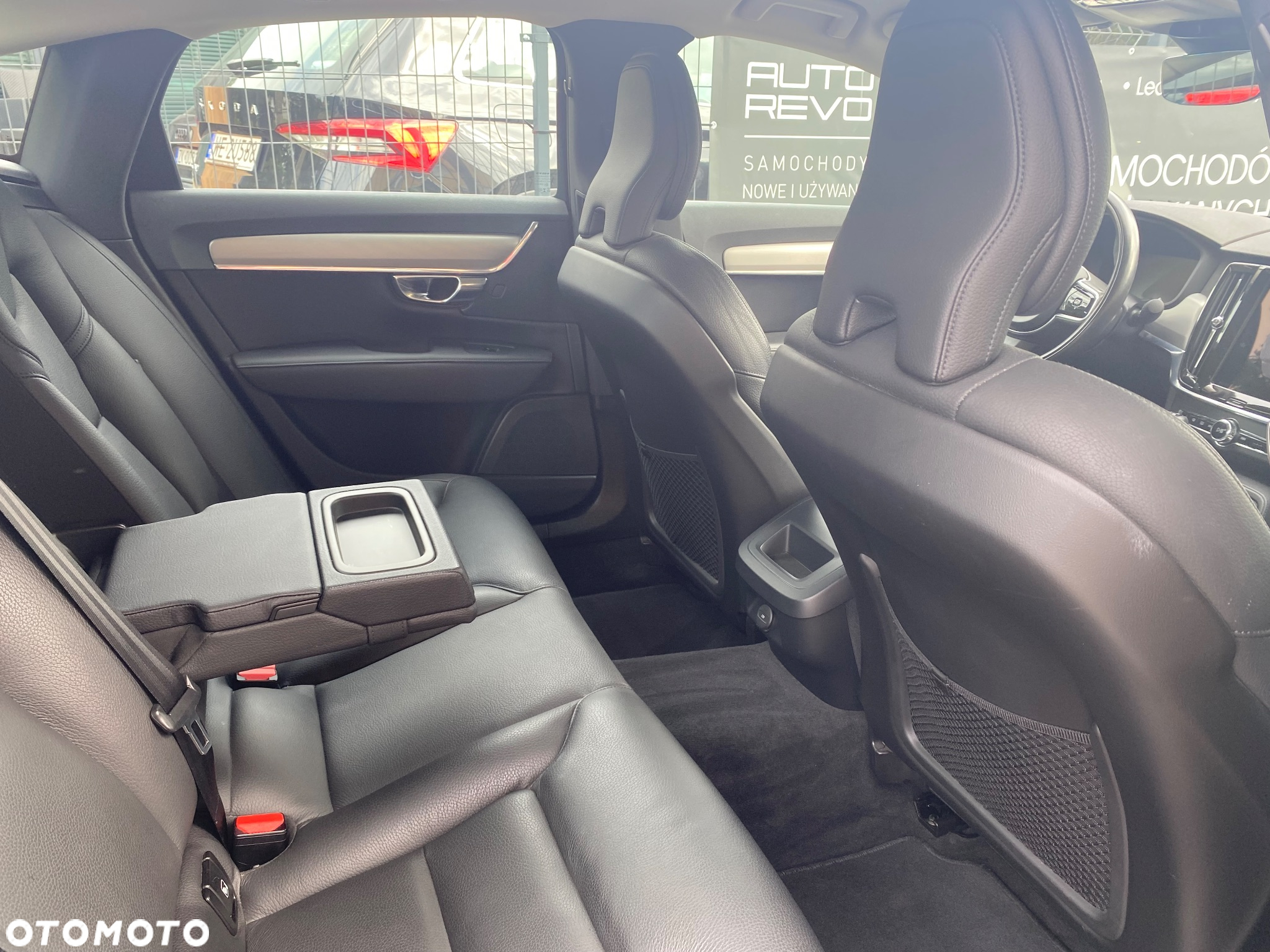 Volvo S90 D3 Momentum - 14