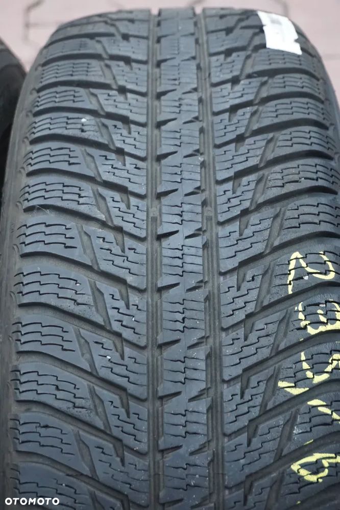 235 65 17 Nokian WR SUV 3 - 4