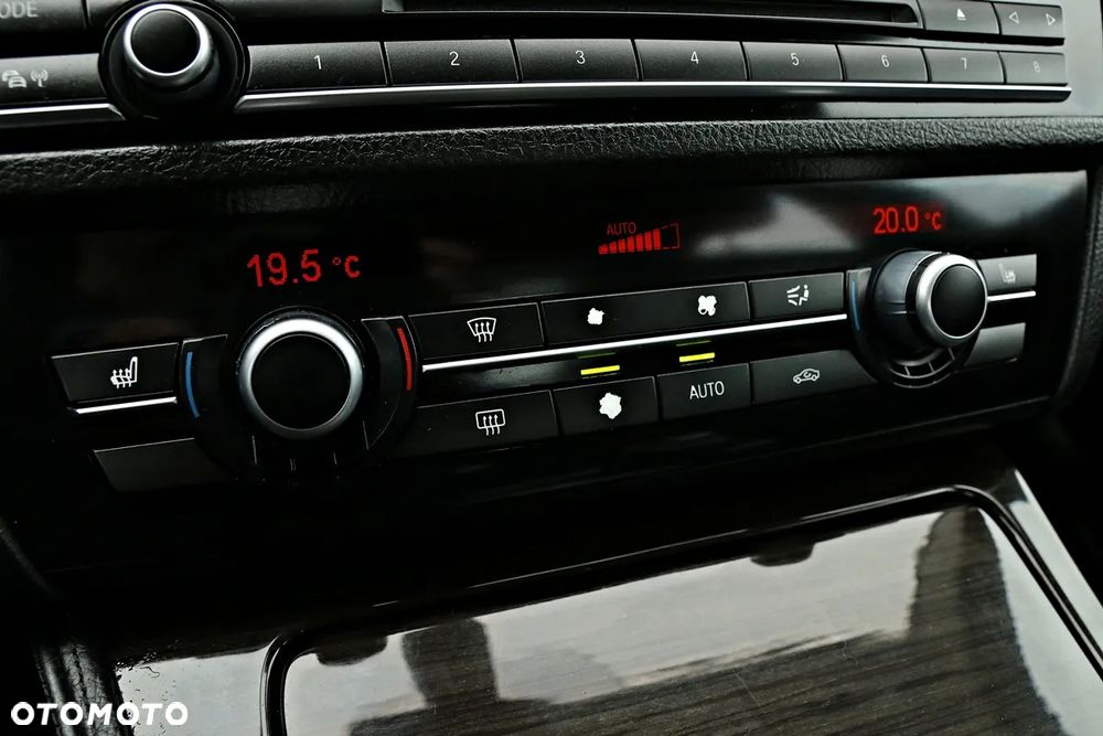 BMW Seria 5 528i - 37