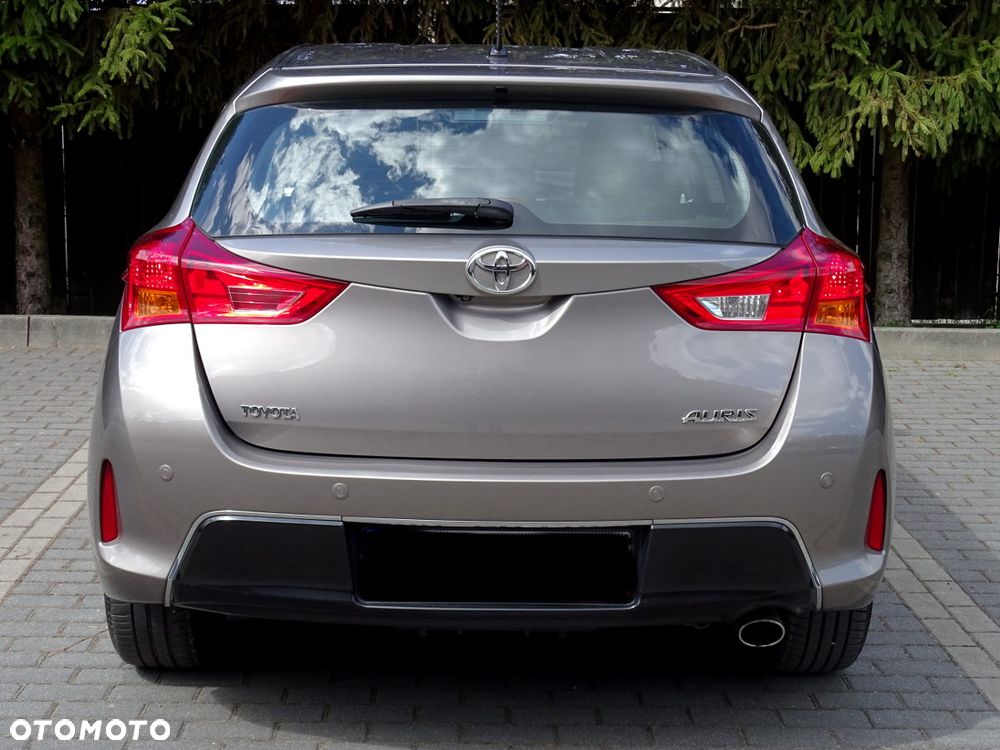 Toyota Auris 1.6 Executive - 7