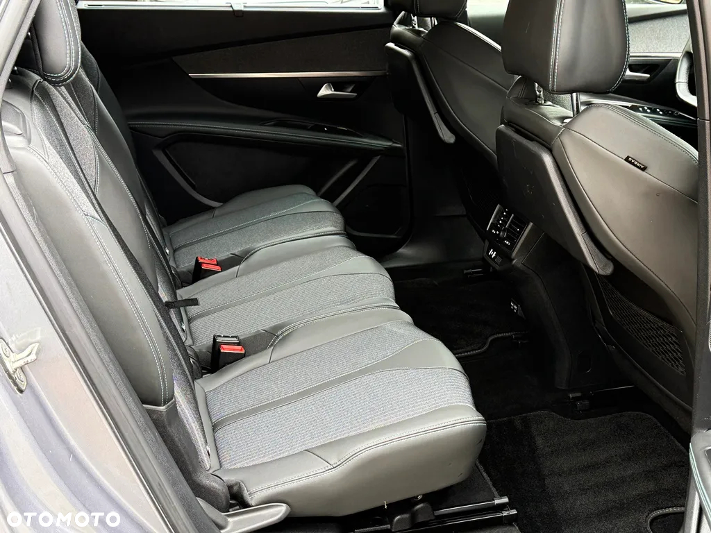 Peugeot 5008 BlueHDI 130 EAT8 Allure Pack - 33