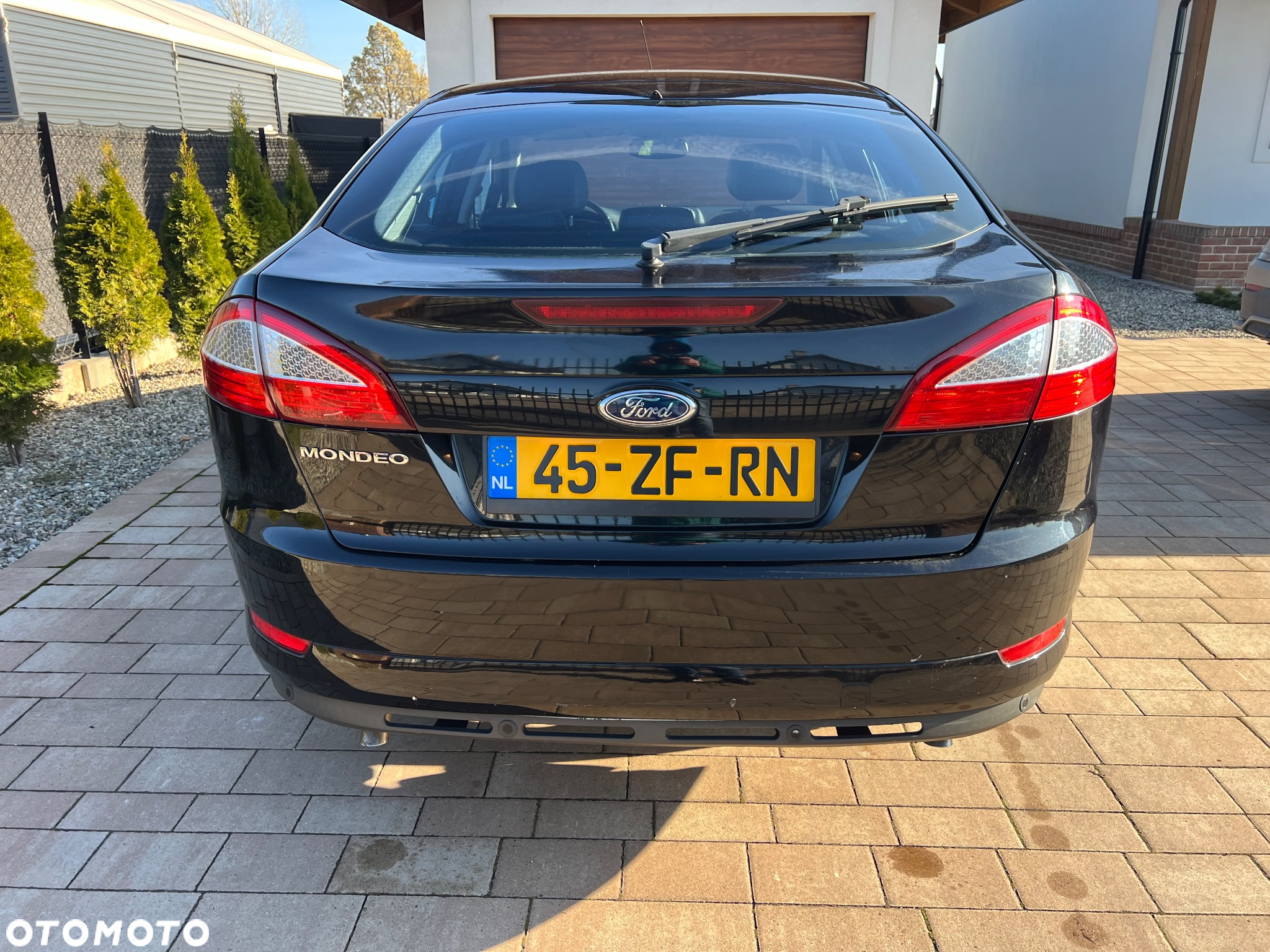 Ford Mondeo 2.3 Titanium - 5