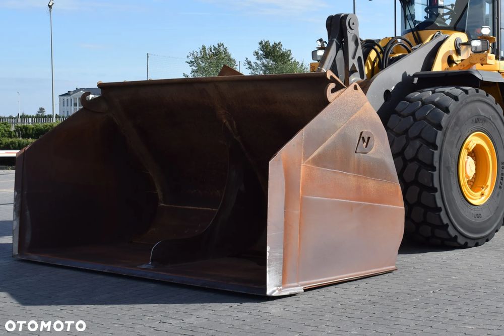 Łyżka ładowarkowa 12m3 Volvo L220 L180 3.6m szer. - 31