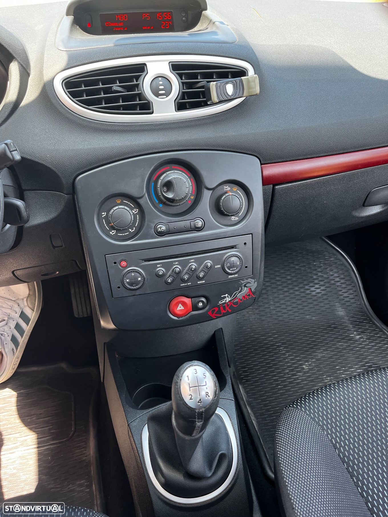 Renault Clio 1.5 dCi Rip Curl - 9