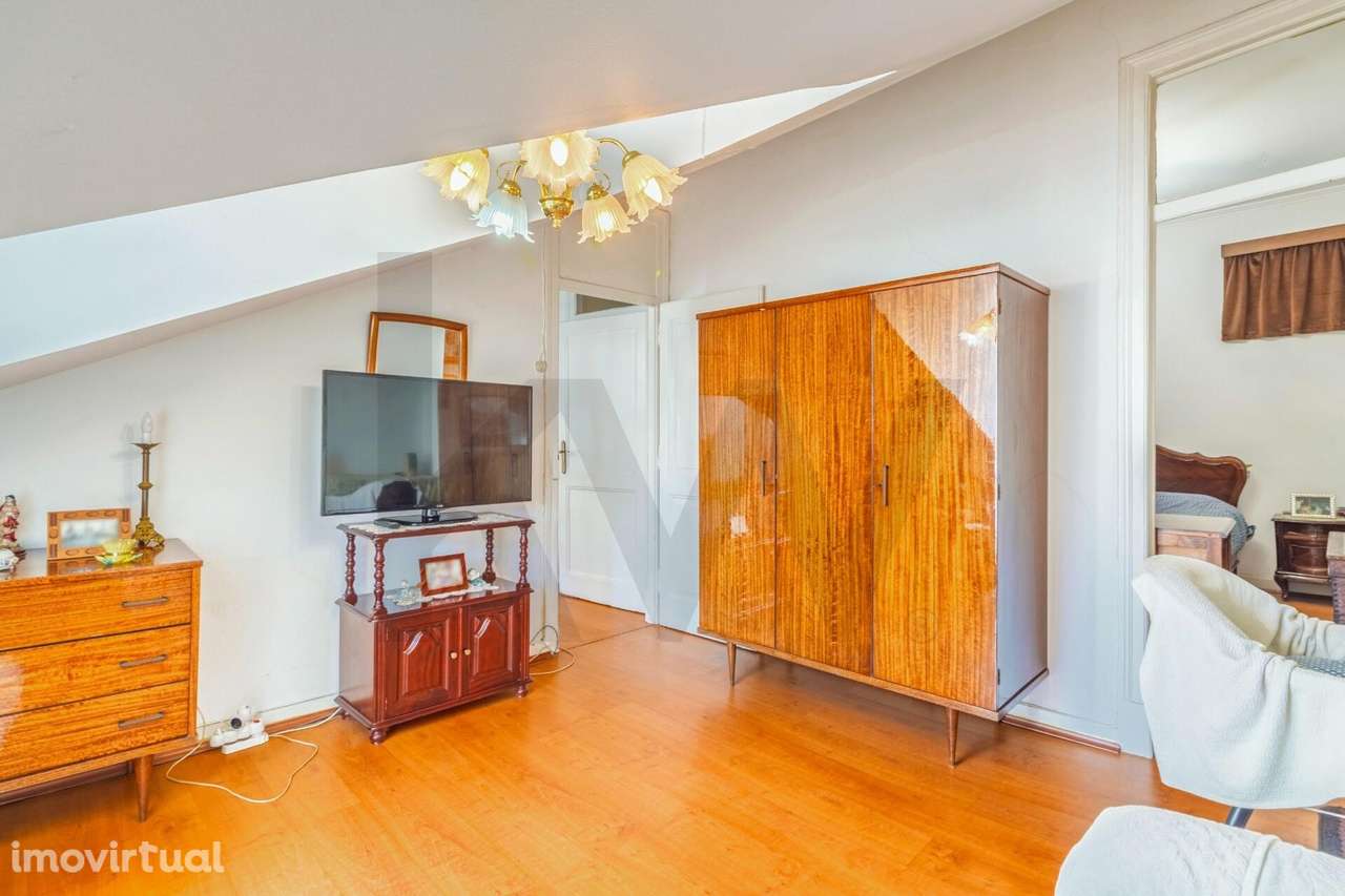 T4 ao lado da Universidade Autónoma de Lisboa (junto à Avenida da Libe - Grande imagem: 5/19