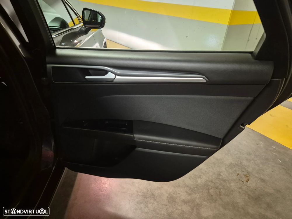 Ford Mondeo SW 1.5 TDCi Titanium ECOnetic - 34