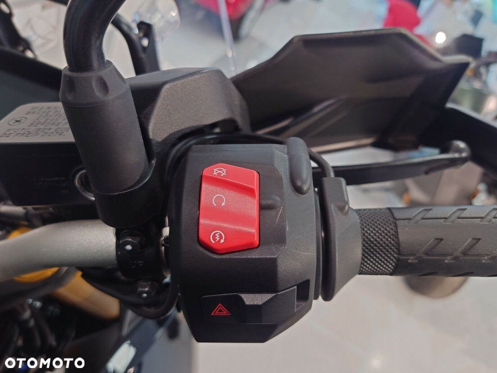 Suzuki DL - 9