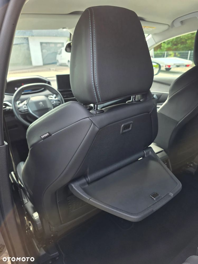 Peugeot 5008 - 24