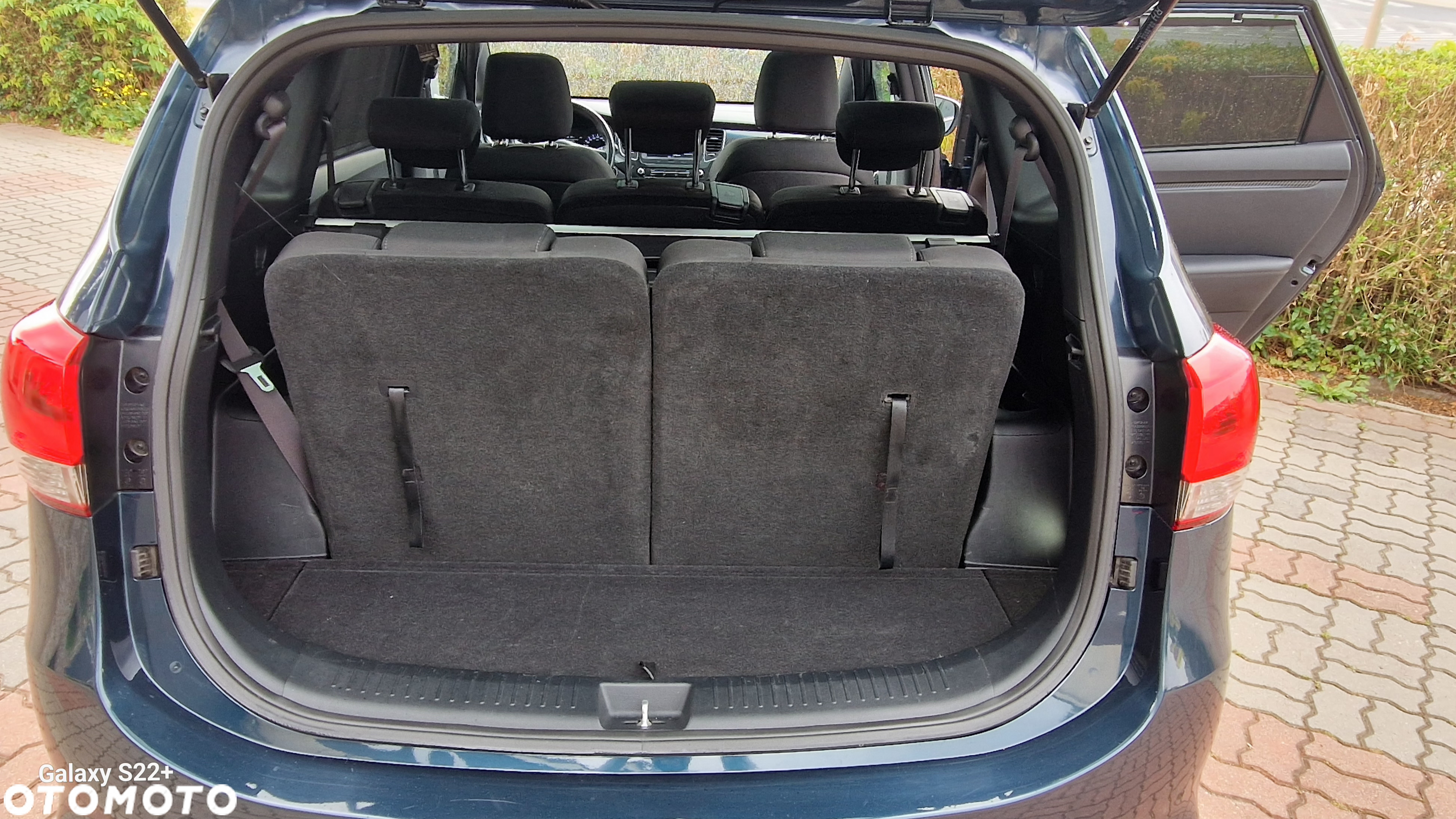 Kia Carens 1.7 CRDi Business Line 7os 7DCT - 13