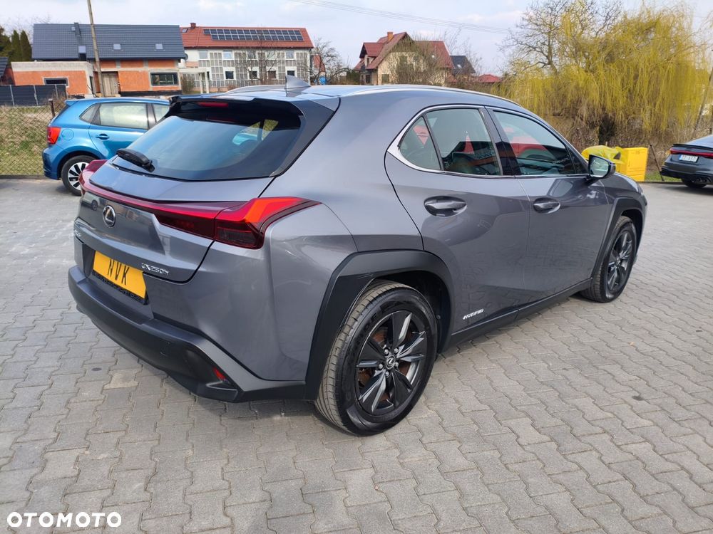 Lexus UX 250h GPF Business AWD - 5