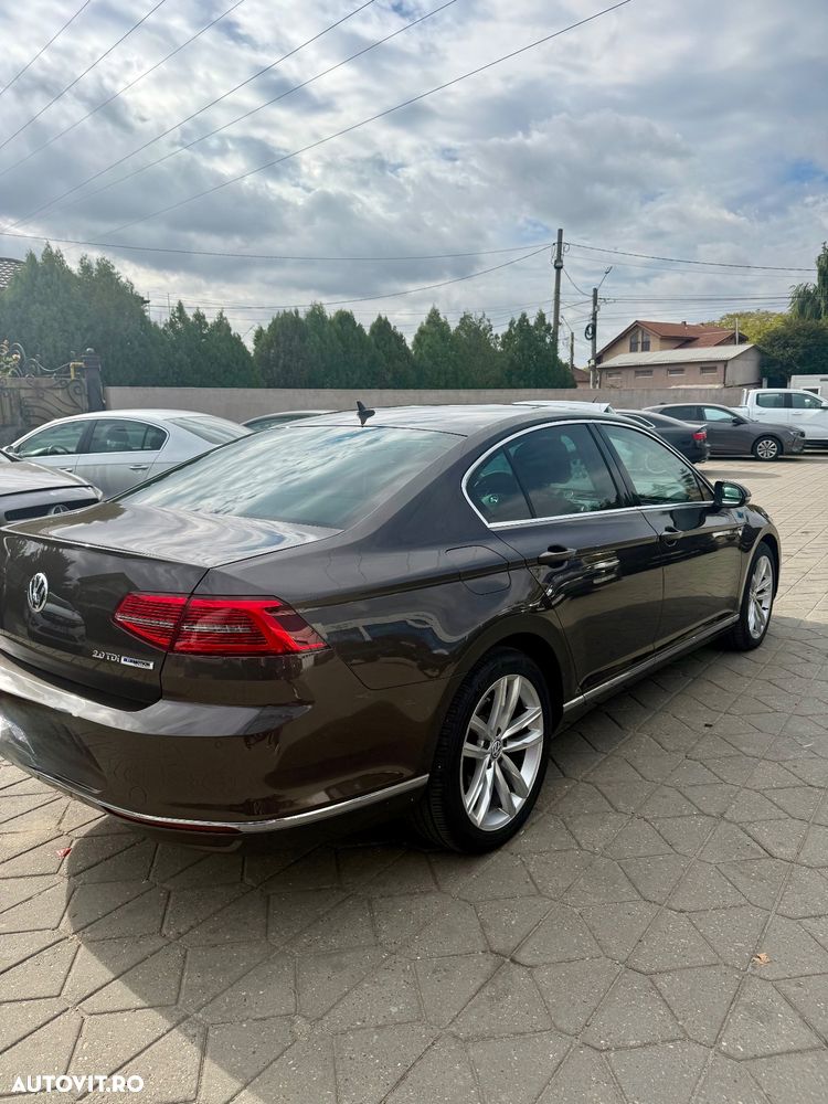 Volkswagen Passat 2.0 TDI DSG Comfortline - 4
