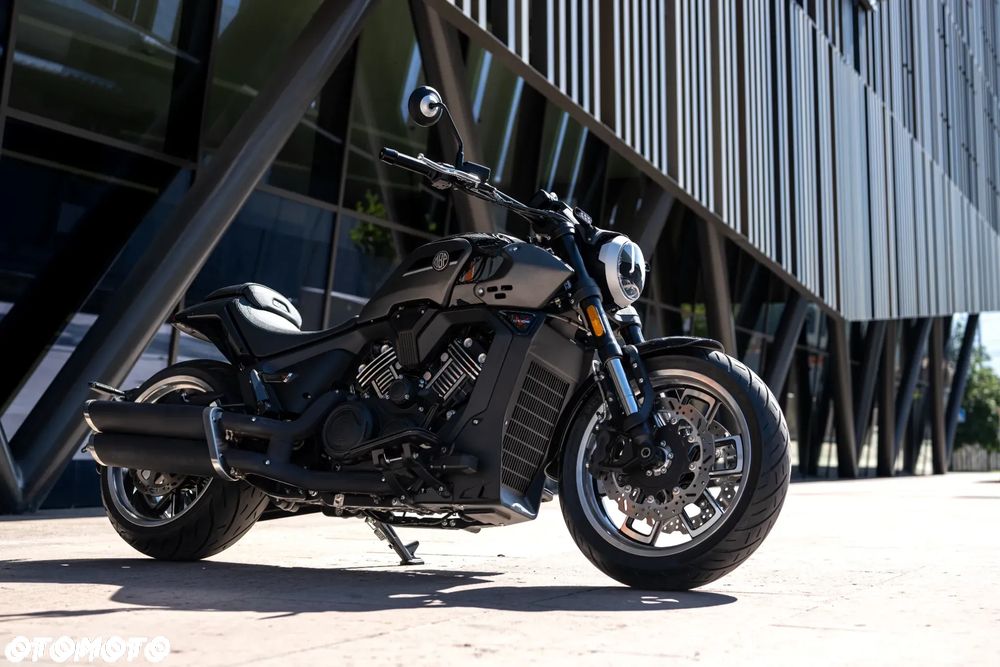 Morbidelli C1002V - 3