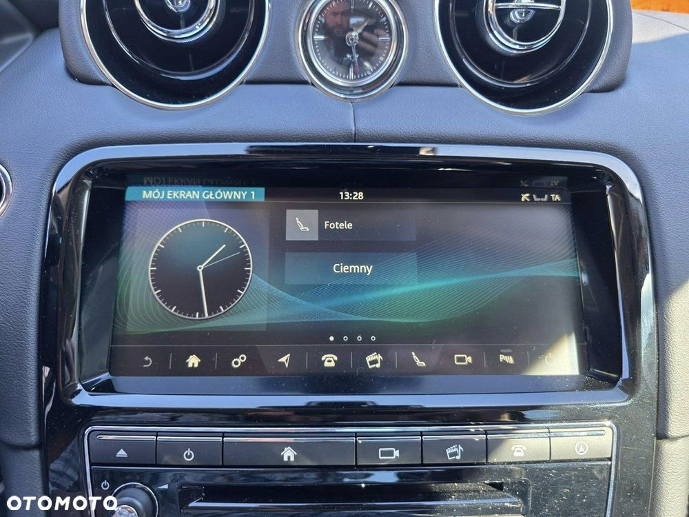 Jaguar XJ 3.0 T AWD Premium Luxury - 22