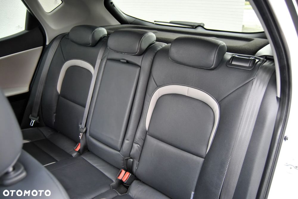 Kia Ceed 1.6 GDI Spirit - 20