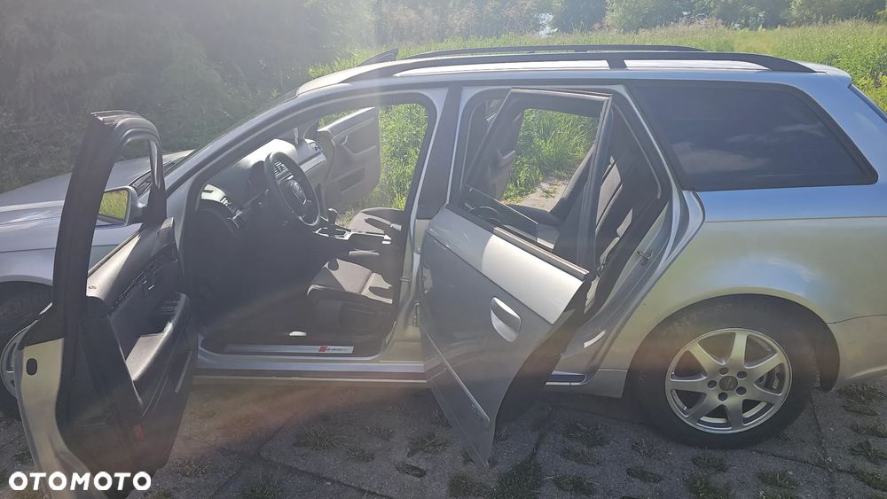 Audi A4 Avant 2.0T FSI Quattro - 7