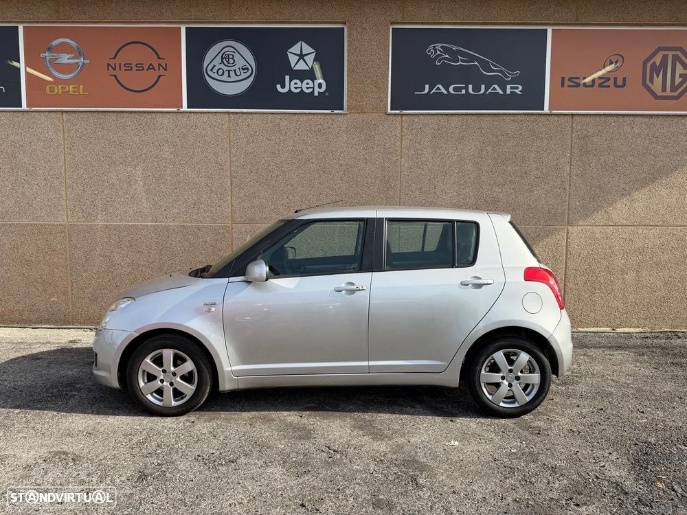 Suzuki Swift 1.3 DDiS GL - 1