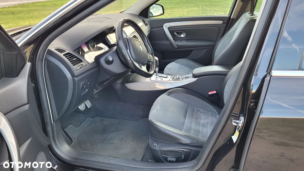 Renault Laguna dCi 175 FAP GT - 12