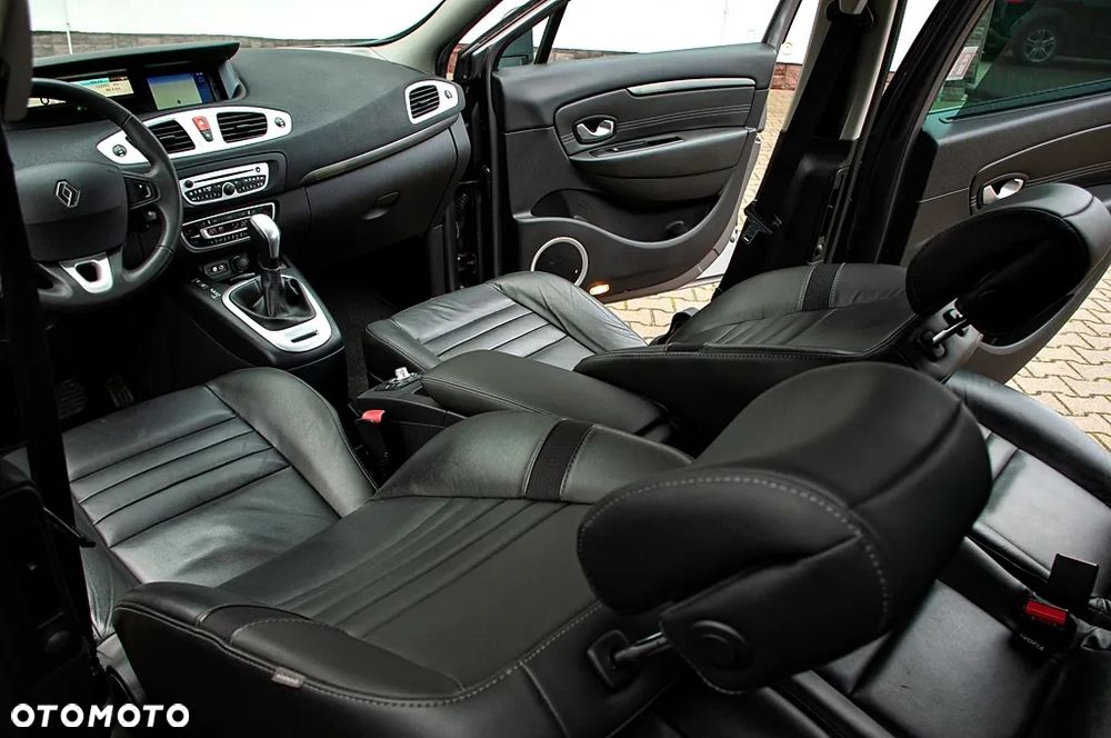 Renault Scenic 2.0 16V Privilege CVT - 36