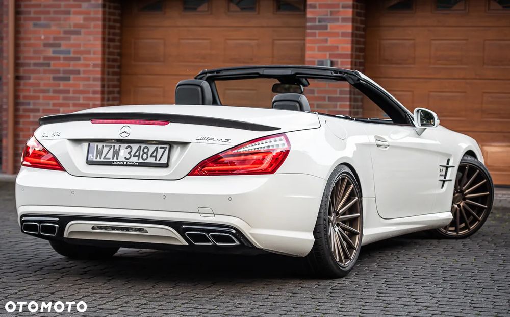 Mercedes-Benz SL 63 AMG AMG Speedshift MCT 7-Gang Sportgetriebe AMG Performance Package - 13