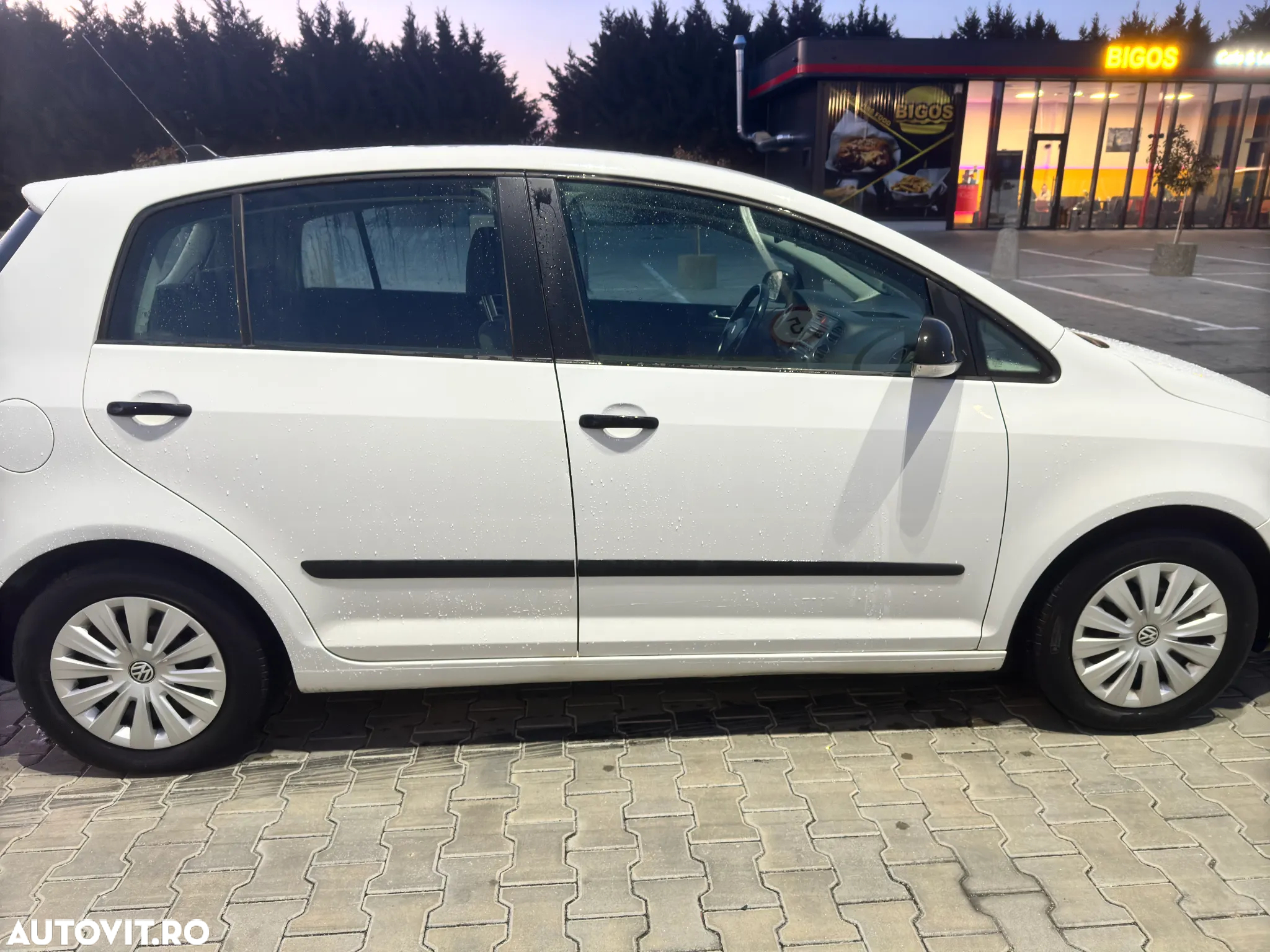 Volkswagen Golf Plus 1.9 TDI Comfortline - 4