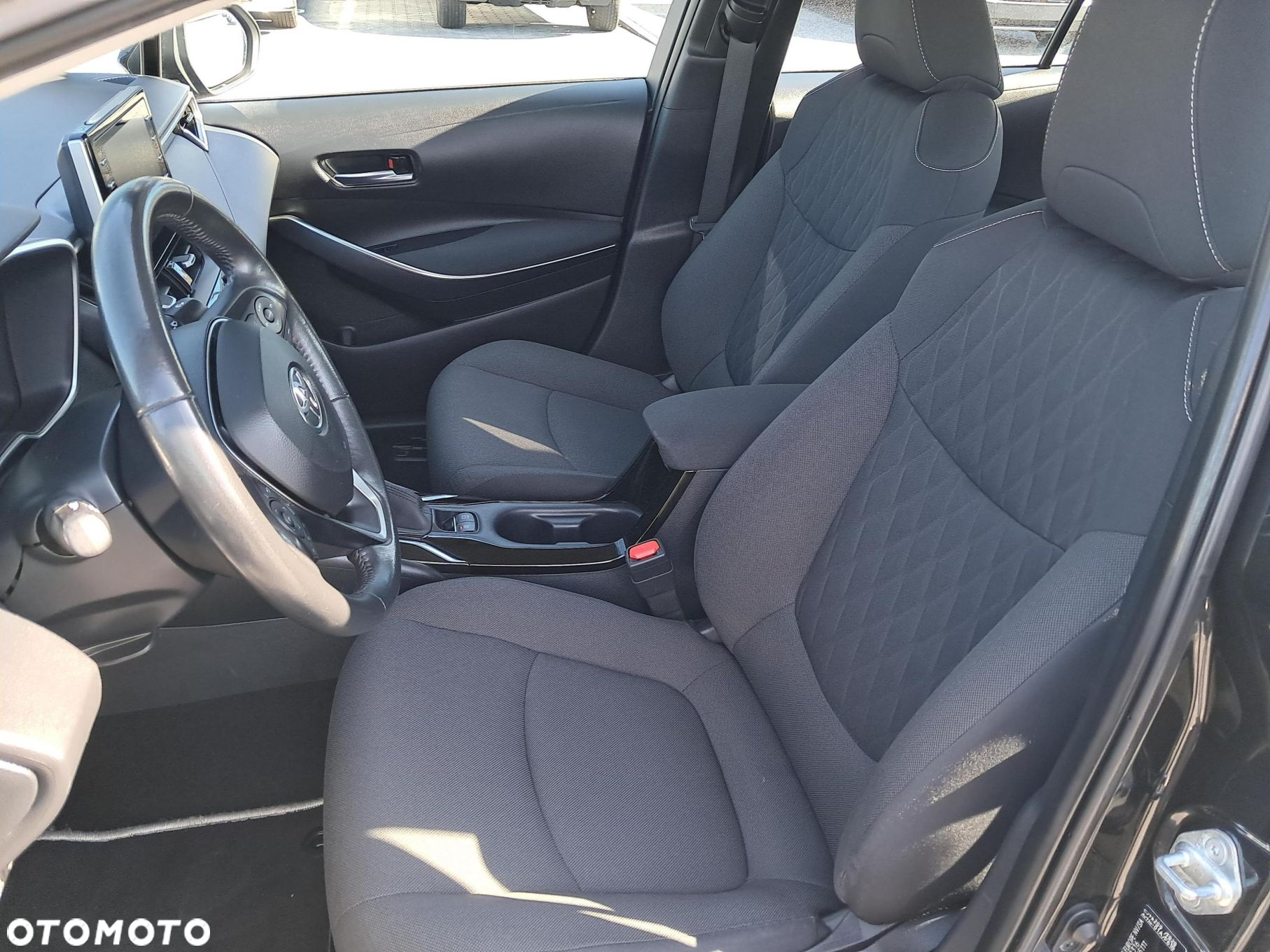 Toyota Corolla - 15