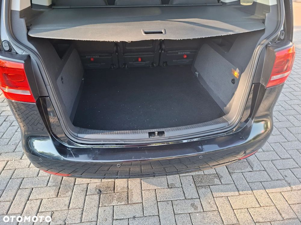 Volkswagen Touran 1.6 TDI DPF BlueMot Comfortline - 10