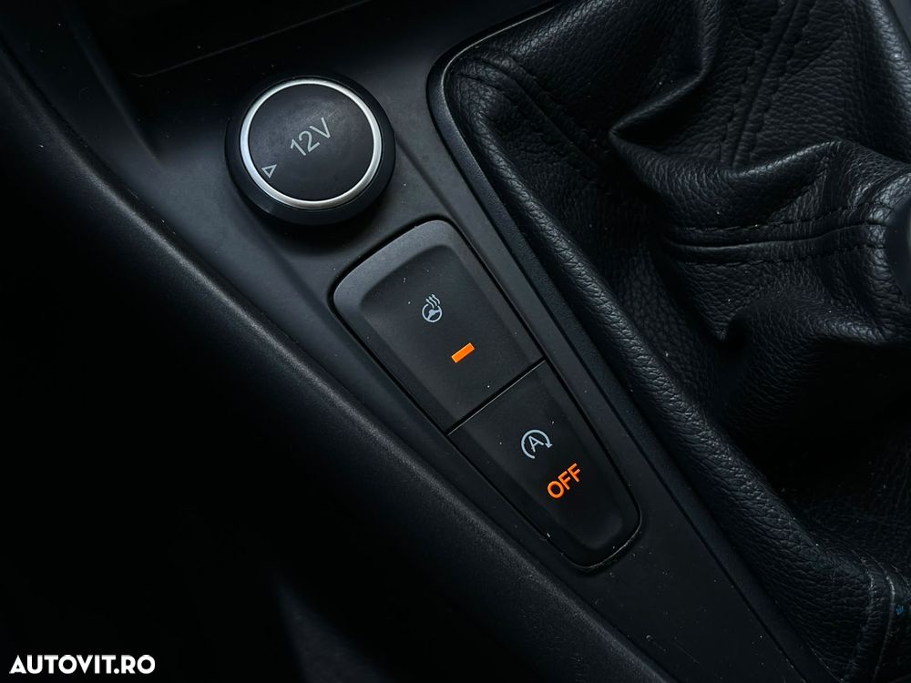 Ford Focus 1.0 EcoBoost Connected - 25