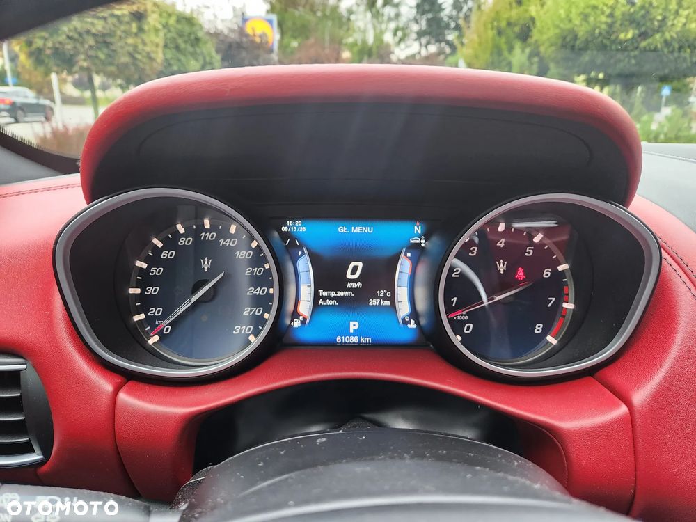 Maserati Levante S Q4 - 9