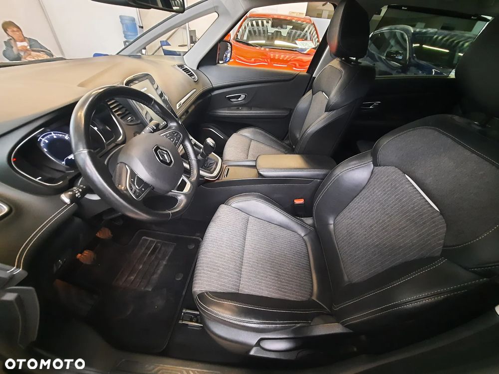 Renault Grand Scenic Gr 1.3 TCe FAP Intens EU6d - 14