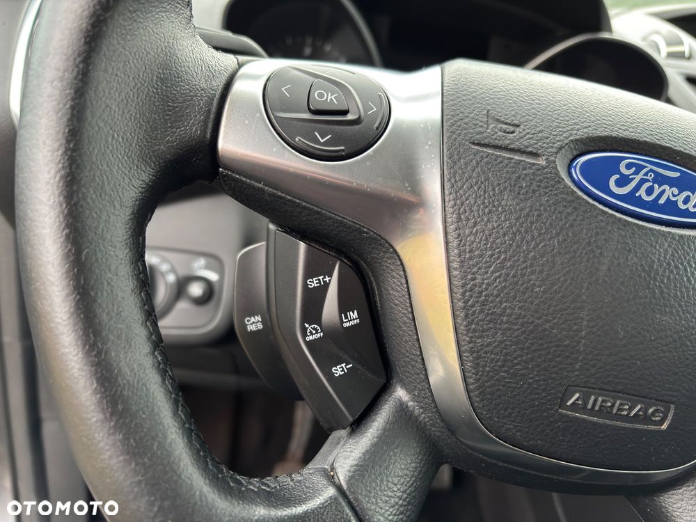 Ford Kuga 2.0 TDCi Titanium FWD - 15