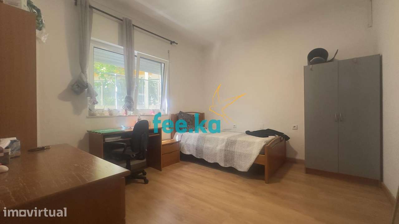 Apartamento T2 Equipado e Mobilado - Grande imagem: 2/17