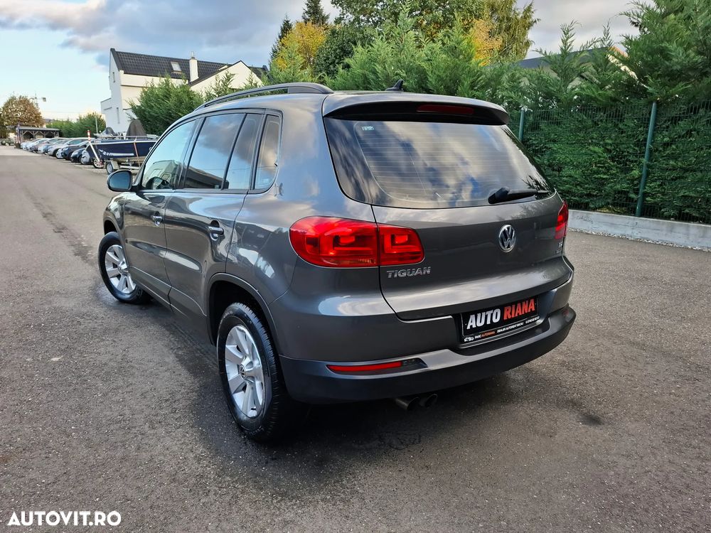 Volkswagen Tiguan - 2