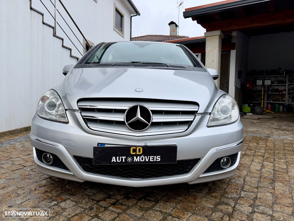 Mercedes-Benz B 180 CDI - 21